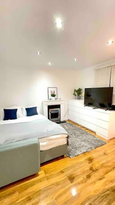 A Beautiful Stylish 2 Bedroom Apartment -City Of 伦敦 外观 照片