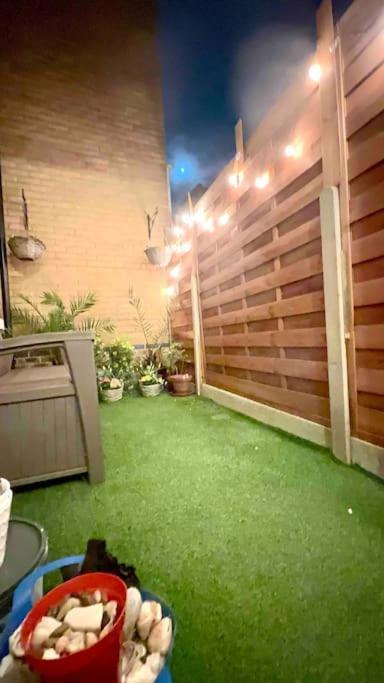 A Beautiful Stylish 2 Bedroom Apartment -City Of 伦敦 外观 照片
